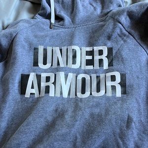 Under Armor Sweatshirt